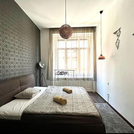 Wonderful Design Apartment In The City Centre 부다페스트 외부 사진