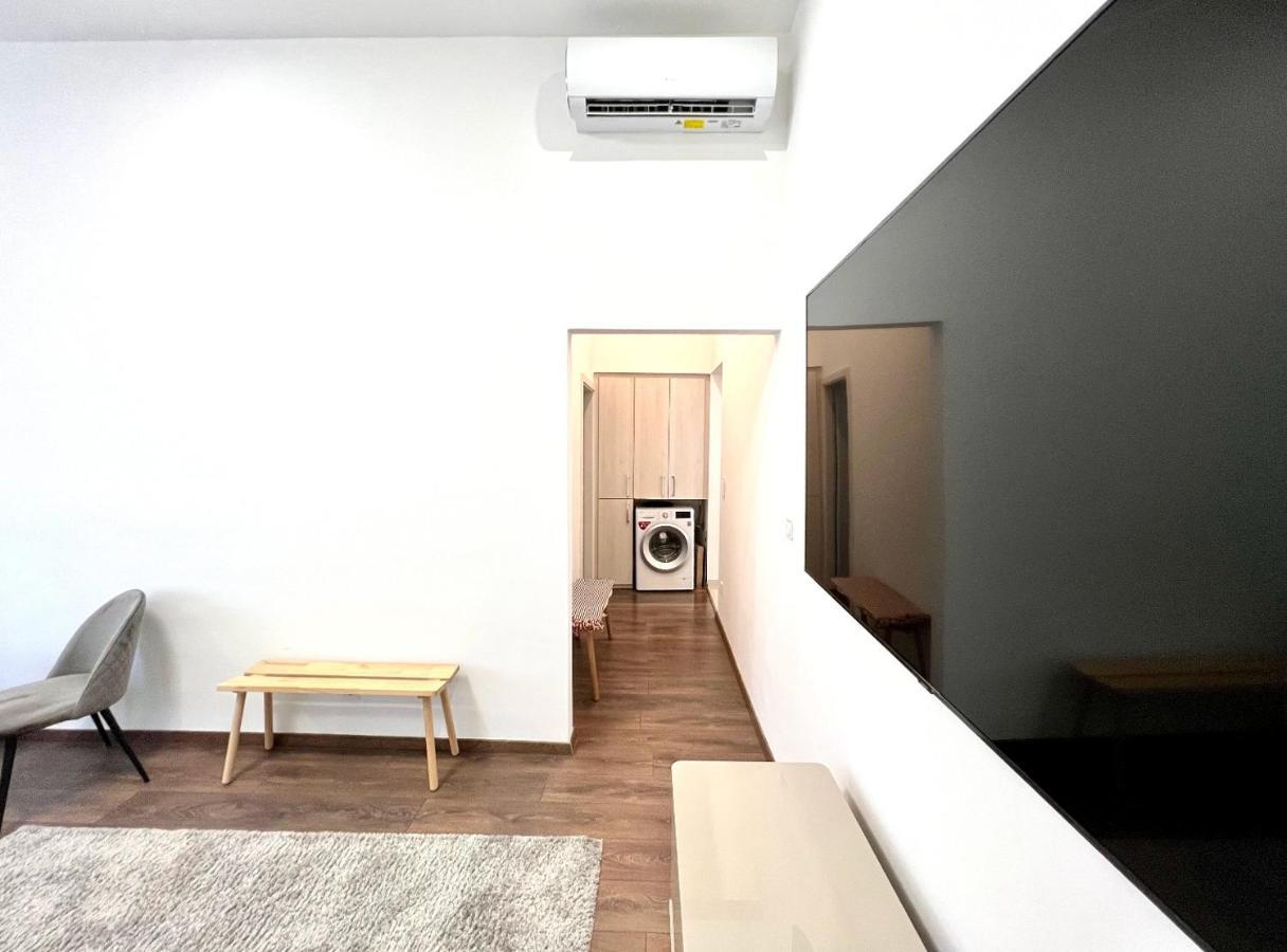 Wonderful Design Apartment In The City Centre 부다페스트 외부 사진